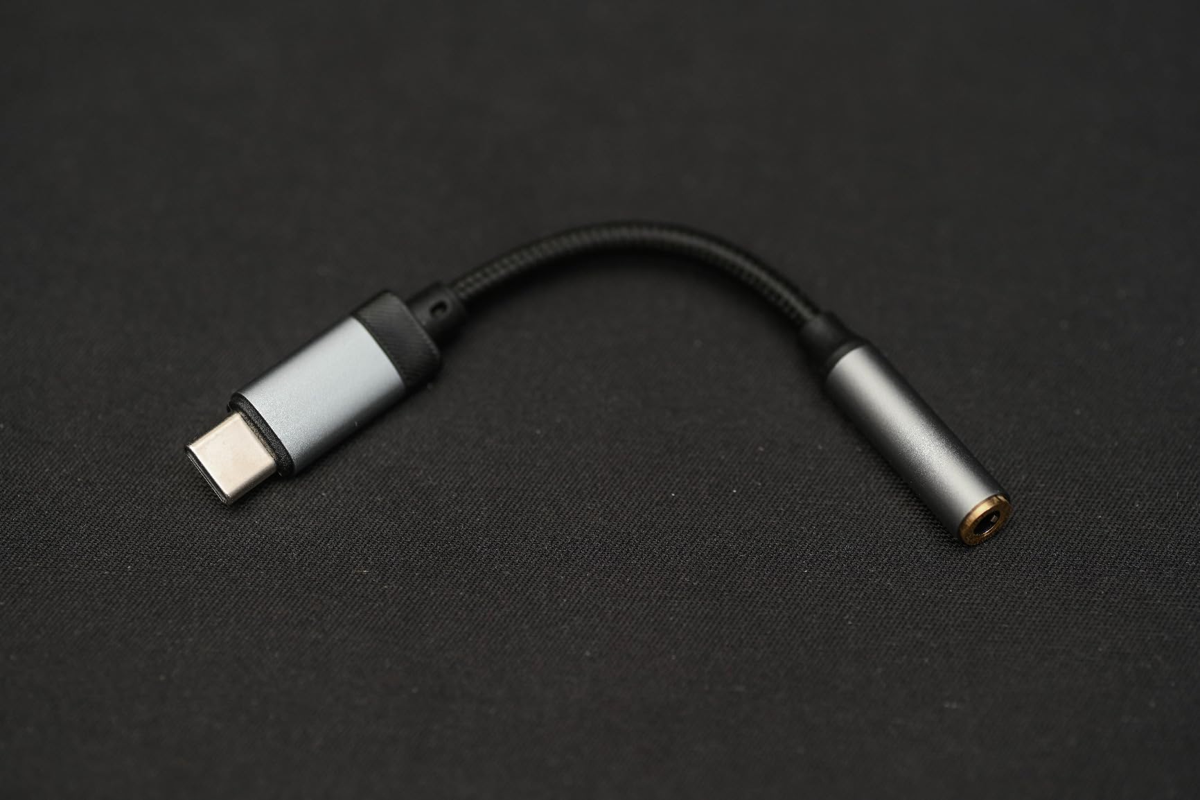 usb c to 3.5mm audio adapter